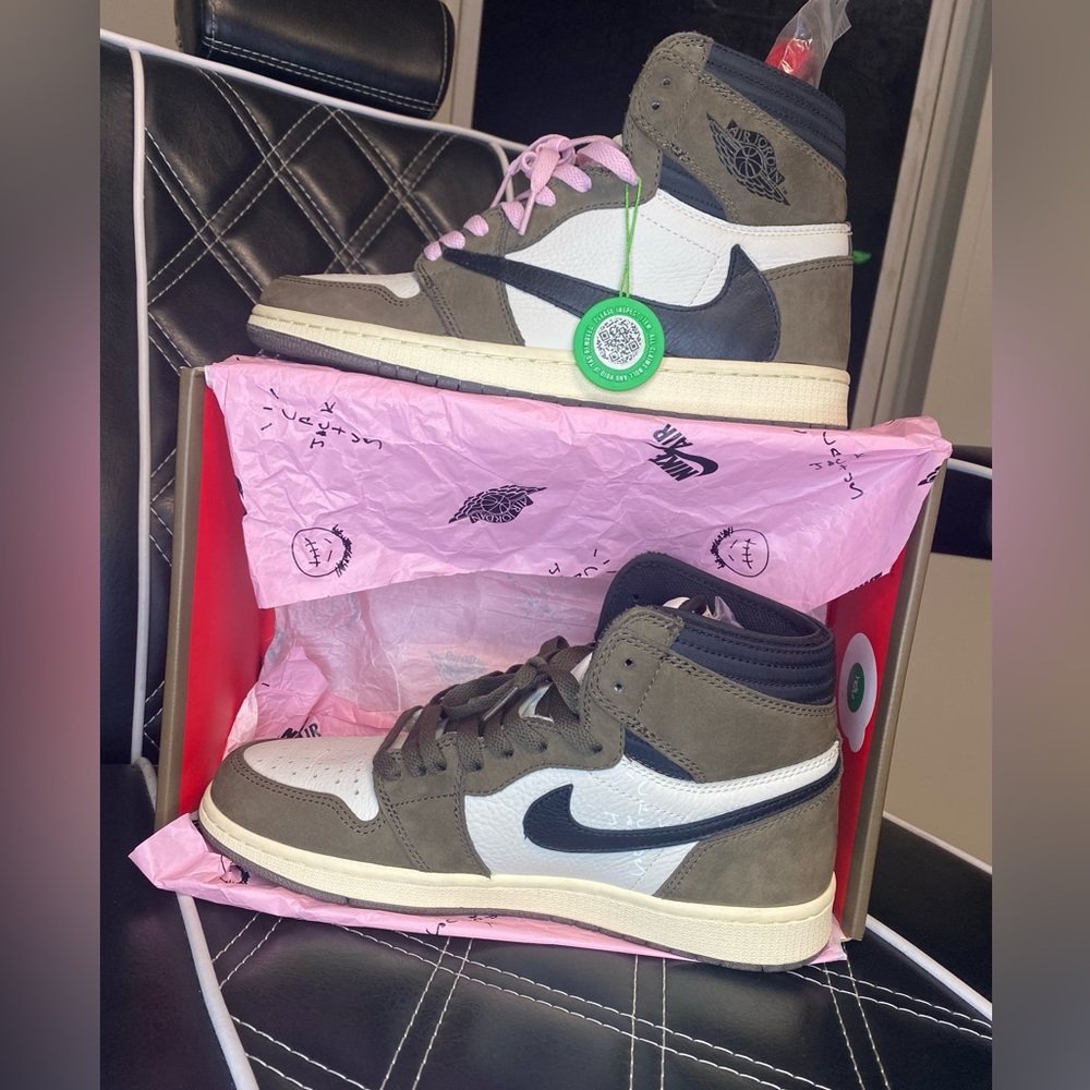 Air Jordan 1 TS Mocha - Picture 1 of 9